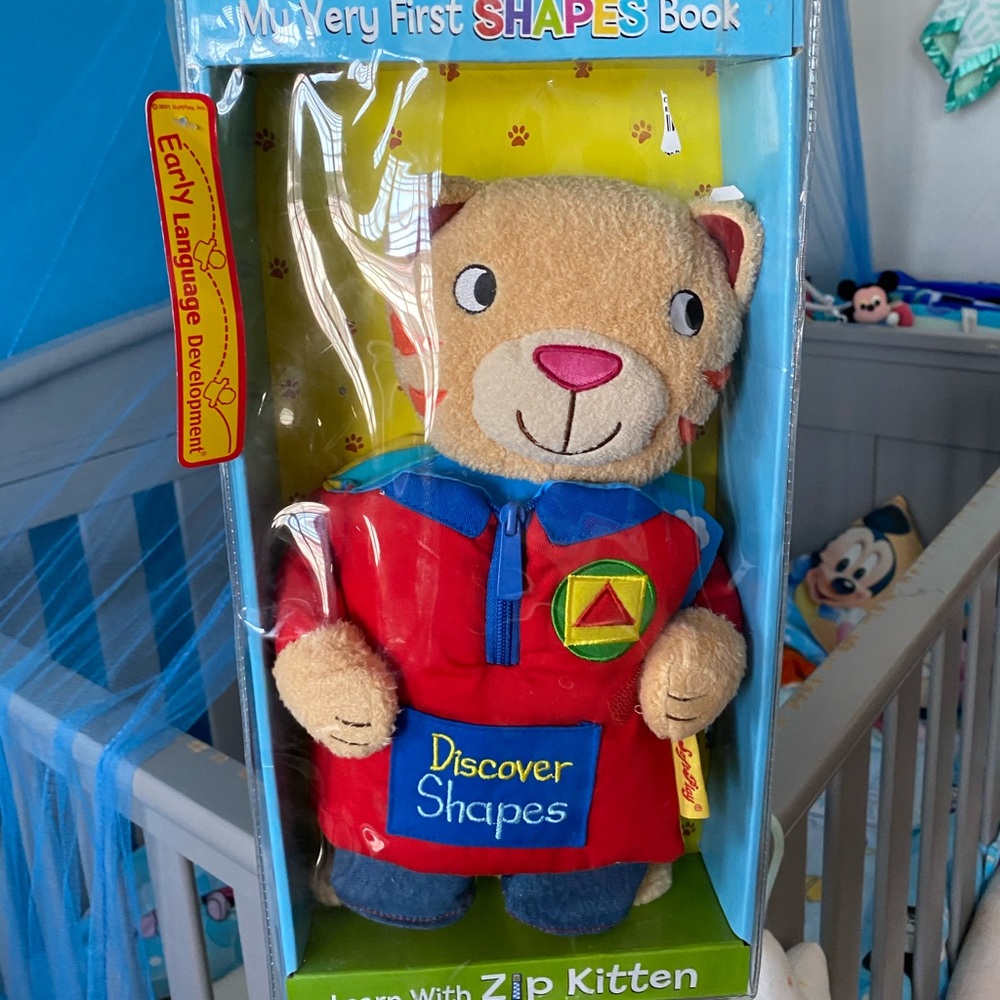 New zip kitten learning book